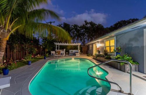 Golfview Harbor House | Dreamyard Prime Location Pool