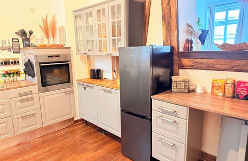 Coburg Apartment | DREAMZzz AltstadtTraum in the heart of Coburg at the Ehrenburg&Marktplatz I Parking lot