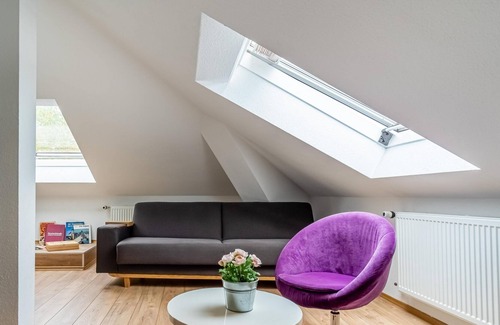 Innere Neustadt Apartment | Dresden Antonstraße | Two-Bedroom Attic Suite XL