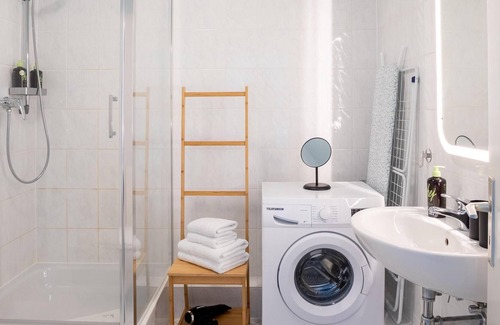 Innere Neustadt Apartment | Dresden Hoyerswerdaer Str | One-Bedroom Suite XL