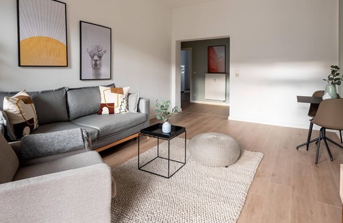 Outer Neustadt Apartment | Dresden Jordanstrasse | 2-Bedroom Suite + balcony