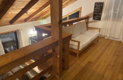 Oakhurst Cabin | Drews Retreat Downstairs close to Oakhurst Bass Lake Yosemite