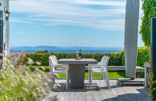 Waitahanui House | Drift at Five Mile Bay - Taupo