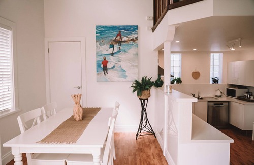 Waterhouse House | Drift Away - Best Location. 100m from Shops. 150m from beach!