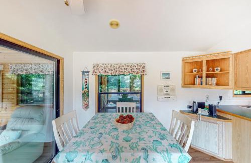 Brookings House | Drift Away Cabin