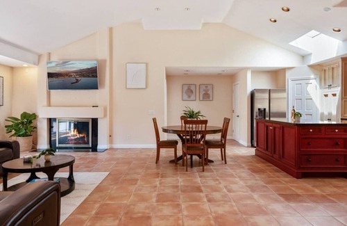 Goleta Apartment | Driftwood Club - 4bd, Pet Friendly, Tennis Courts, Games