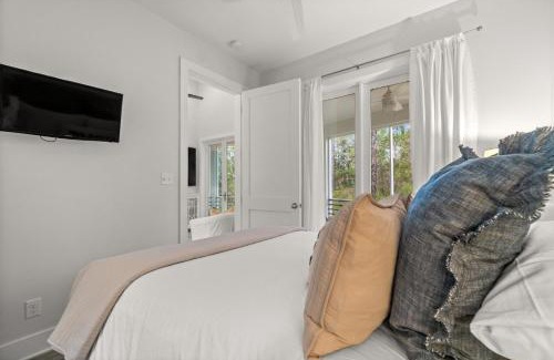 Hammocks of Seagrove House | Driftwood Dream by 30A Escapes