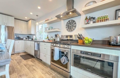 Lummi Island House | Driftwood Dreams: Guest Favorite! Beautiful Views!