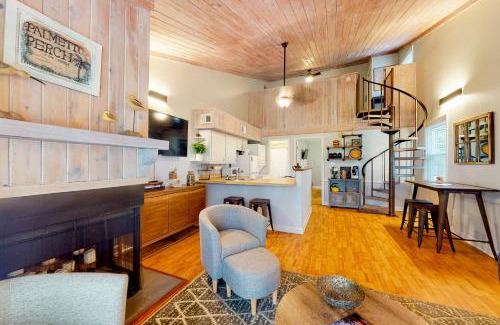 Ocean Ridge Apartment | Driftwood Villa - 261 Palmetto Perch