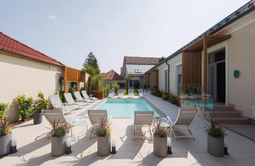 Oradea Apartment | Dripper Urban Retreat