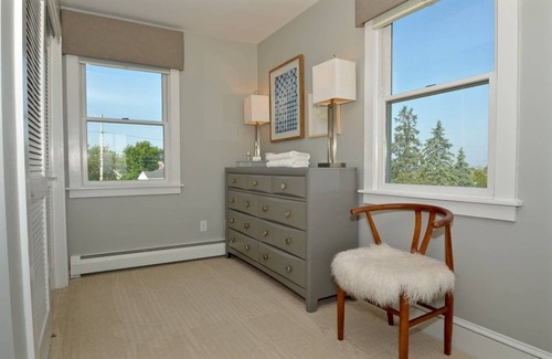 Fairhaven House | Drop Anchor on the Waterfront
