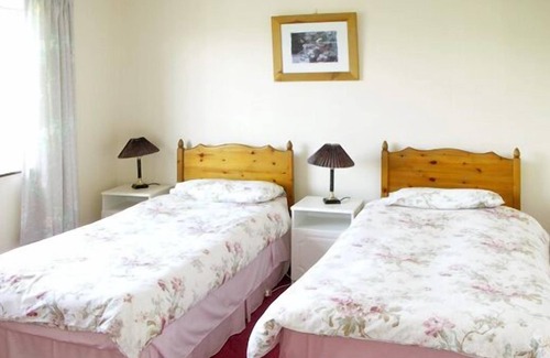 Kenmare Cottage | DROUMATOUK COTTAGE, pet friendly in Kenmare, County Kerry