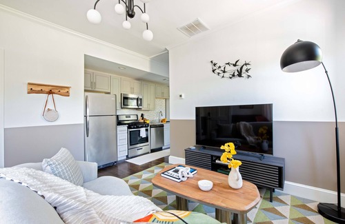Emory Village Apartment | Druid Delight by Minty Living