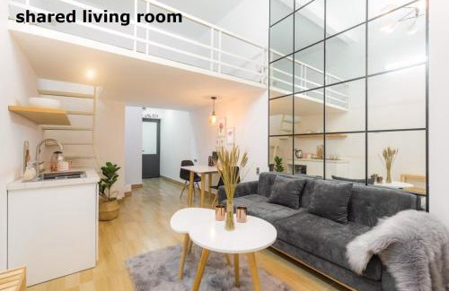 Hang Trong House | Drumie Home, 50m to Hoan Kiem lake - by Antique