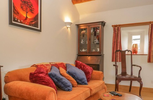 Lowick Cottage | DRUMLINS, pet friendly, character holiday cottage in Lowick Green