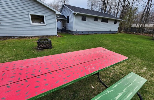 Drummond House | Drummond Island Hotel & Vacation Homes - Inland Retreat