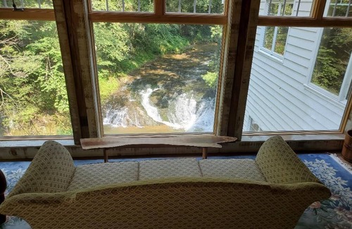 Drumore House | Drumore Mill is amazingly beautiful. One has to see it to believe it.