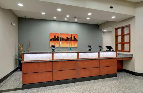 Arrowood Hotel | Drury Inn & Suites Charlotte Arrowood