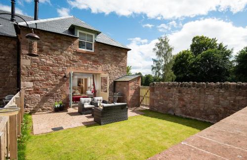 Melrose House | Dryburgh Steading Three