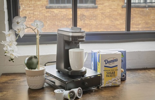 Downtown Cleveland Apartment | DT Luxe Comfy & Huge Loft, Wi-Fi, Parking, Cafe