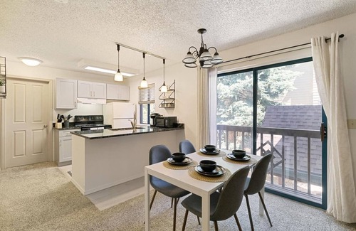 Englewood Condo | DTC Apartment! Perfect for Your Extended Stay!