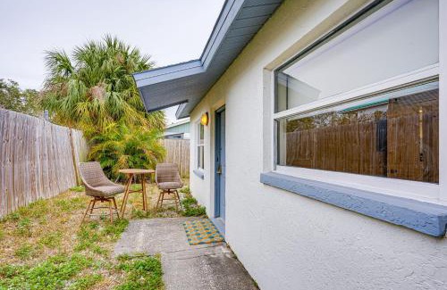 Palm Harbor Apartment | Dtwn Palm Harbor Condo Walk to Water!