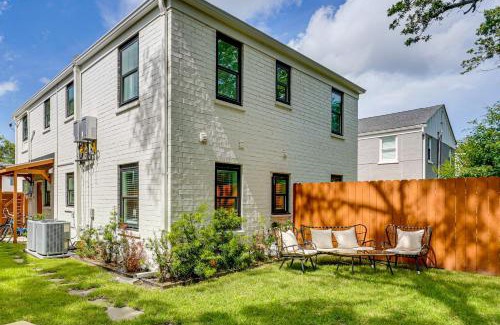 Charleston Apartment | Dtwn Retreat with Game Room! Walk to Hampton Park
