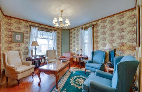 Manistee House | Dtwn Victorian Home - 1 Mi to Lake Michigan Beach!