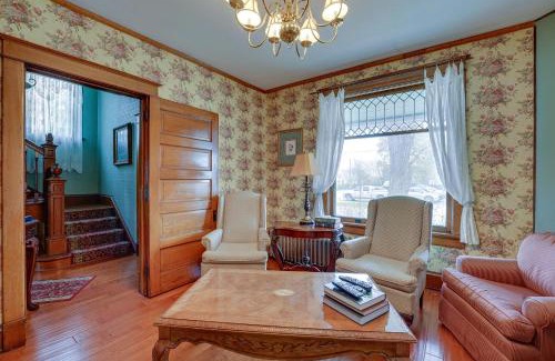 Manistee House | Dtwn Victorian Home - 1 Mi to Lake Michigan Beach!