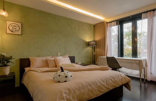 Cua Đai Hotel | Du De Homestay