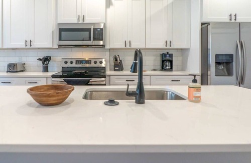 Soulard House | Dual Soulard Townhomes | 4BR/6BA/ABODEbucks