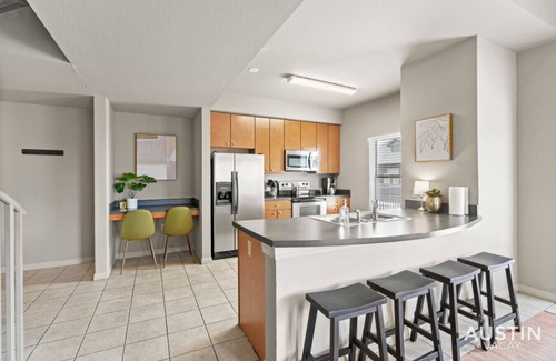 West Campus Apartment | Dual West Campus Homes Walk to UT, The Drag & SXSW Venues, Near Downtown