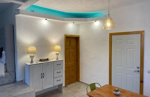 San Pedro La Laguna Apartment | DUBAI by luxury Atitlan