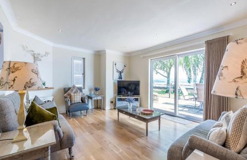 Alexandria House | Duck Bay Cottage 2 - Uk43935
