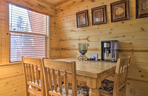 Meadow View Heights Cabin | Duck Creek Village Cabin: Ski, Hike & Fish!