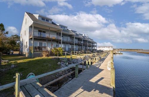 Chincoteague House | Duck Harbor At Waters Edge