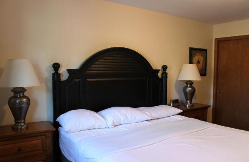 Eagle River House | Duck Lake two Bedroom Condo at Wild Eagle Lodge, 111