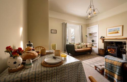 Elgin House | Duffus House Lodge