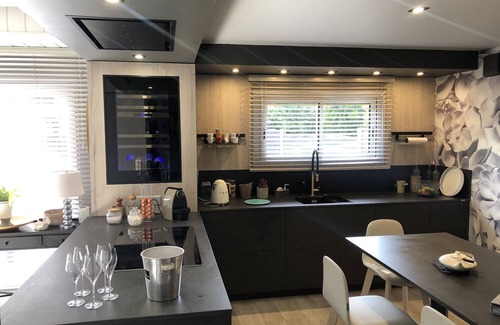 Duingt House | DUINGT centre, Maison 140M2, plage privée, 6Pers.