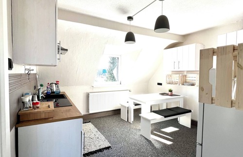 Mittelmeiderich Apartment | Duisburg Feel-Home Etablissement, Airport close, 2 bedrooms, 6 beds, DG, WiFi