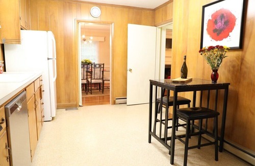Durham House | Duke Forest Gem! 3BR, sleeps 7