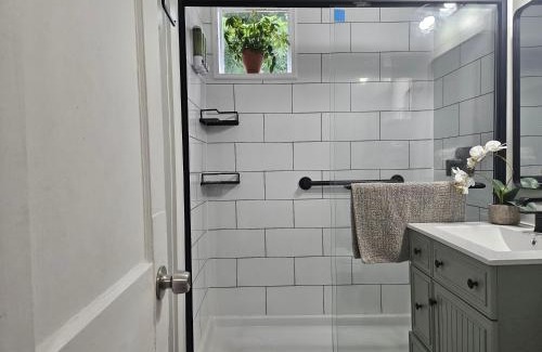 North Charleston House | Dundee Escape