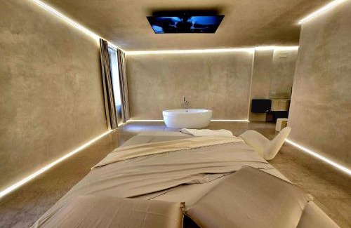 Rione III Colonna Apartment | DUNE at Spanish Steps Luxury Apartment-Suite