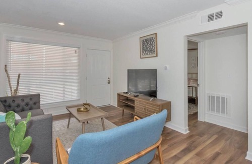 Willoughby Spit Apartment | Dune Cottage Cove Suite