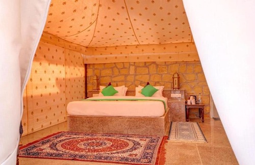 Kanoi Hotel | Dune Safari Sam Desert Camp