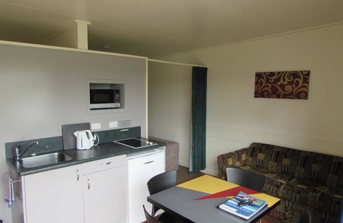 Saint Kilda Hotel | Dunedin Holiday Park & Motels