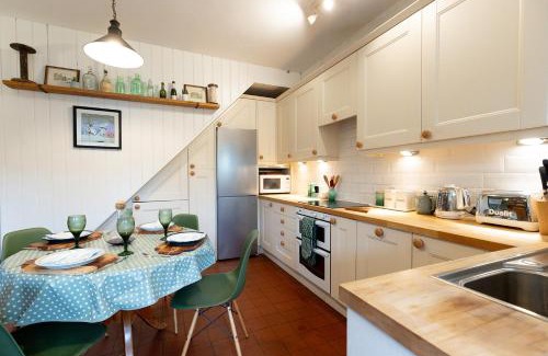 Peak District House | DUNELM COTTAGE - Three Bed Cottage in the heart of the Peak District