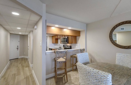 Port Aransas Condo | Dunes:904 Beautiful Condo, 2 BR. on the beach!