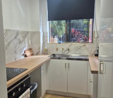 Coffs Harbour Apartment | Dunes Apartment Unit 8- GROUND FLOOR WITH POOL VIEW