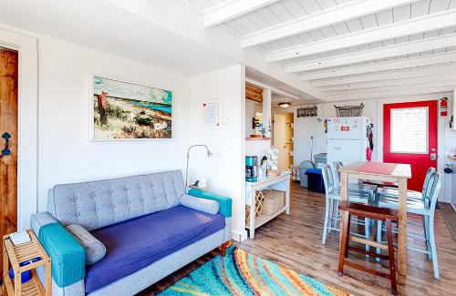 Wellfleet House | Dunes Edge